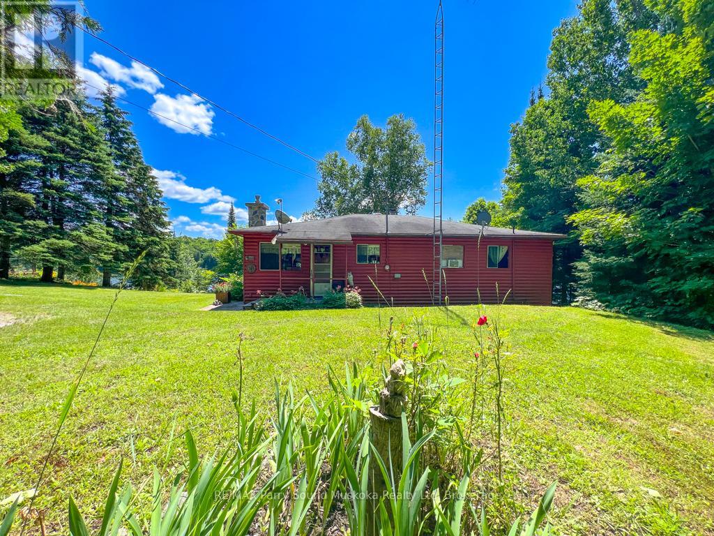 20 Golden Horseshoe Lane, Whitestone, Ontario  P0A 1G0 - Photo 8 - X12053152