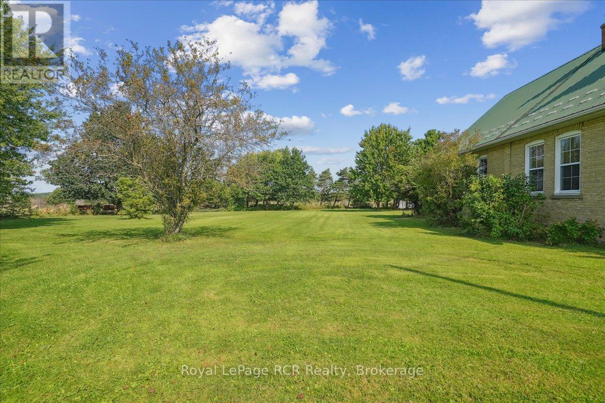 1212 Bruce Road 40, Arran-Elderslie, Ontario  N0H 1L0 - Photo 35 - X12053165