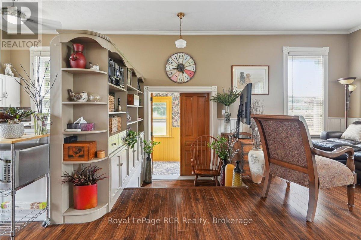 1212 Bruce Road 40, Arran-Elderslie, Ontario  N0H 1L0 - Photo 8 - X12053165