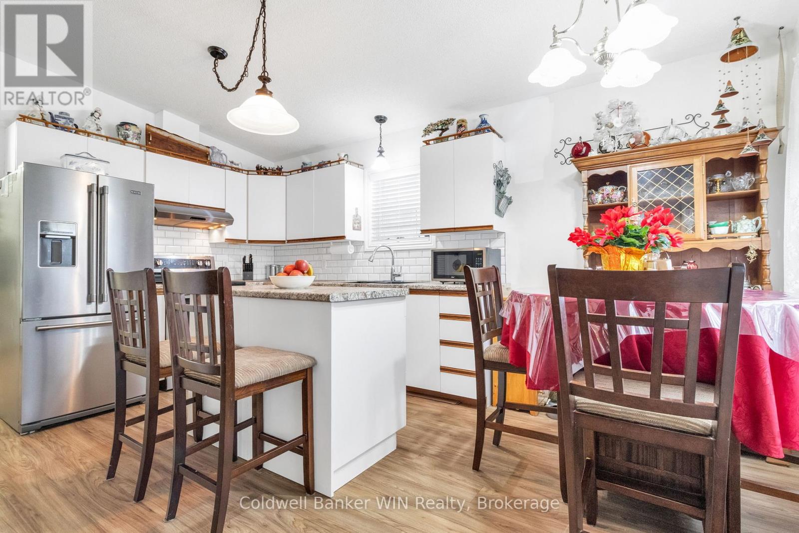 14 Grand Vista Drive, Wellington North, Ontario  N0G 2L0 - Photo 10 - X12053204