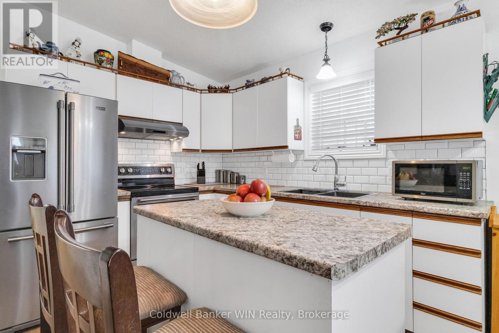 14 Grand Vista Drive, Wellington North, Ontario  N0G 2L0 - Photo 11 - X12053204