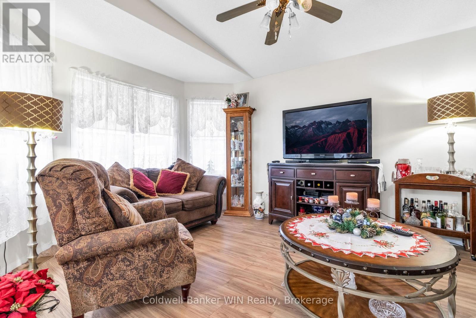 14 Grand Vista Drive, Wellington North, Ontario  N0G 2L0 - Photo 8 - X12053204