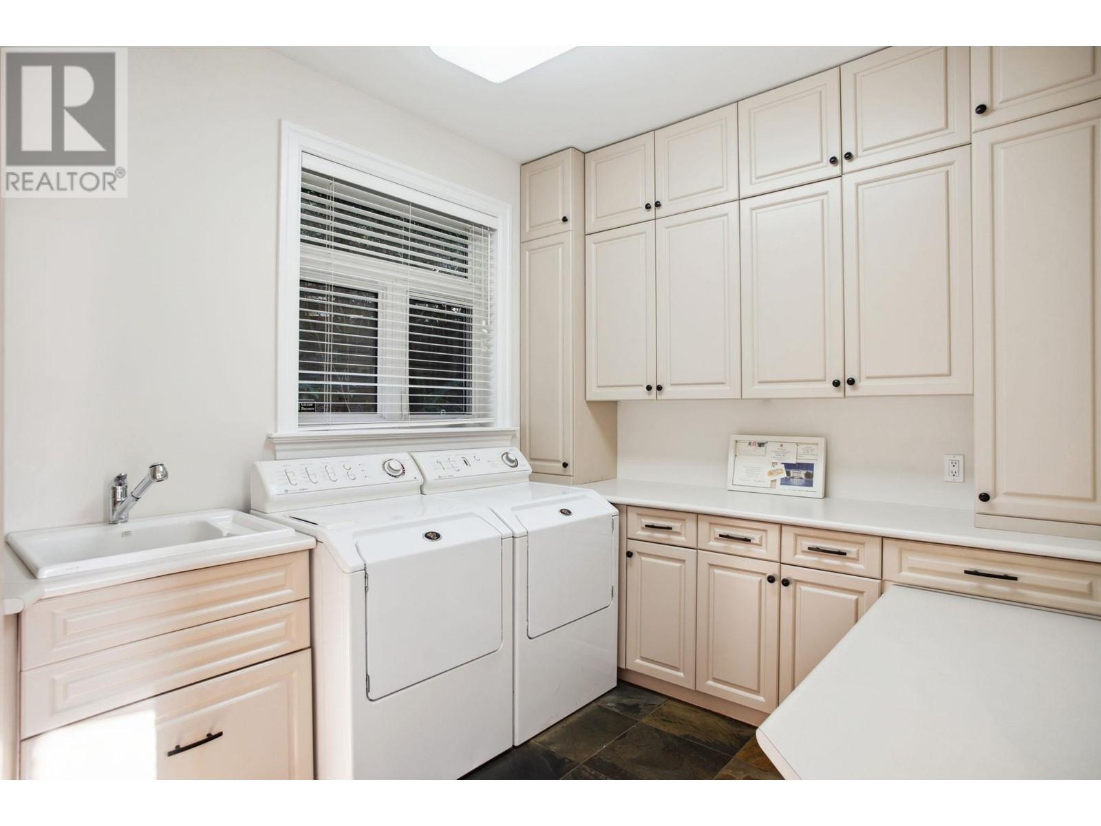4668 Headland Drive, West Vancouver, British Columbia  V7W 3J3 - Photo 32 - R2984177