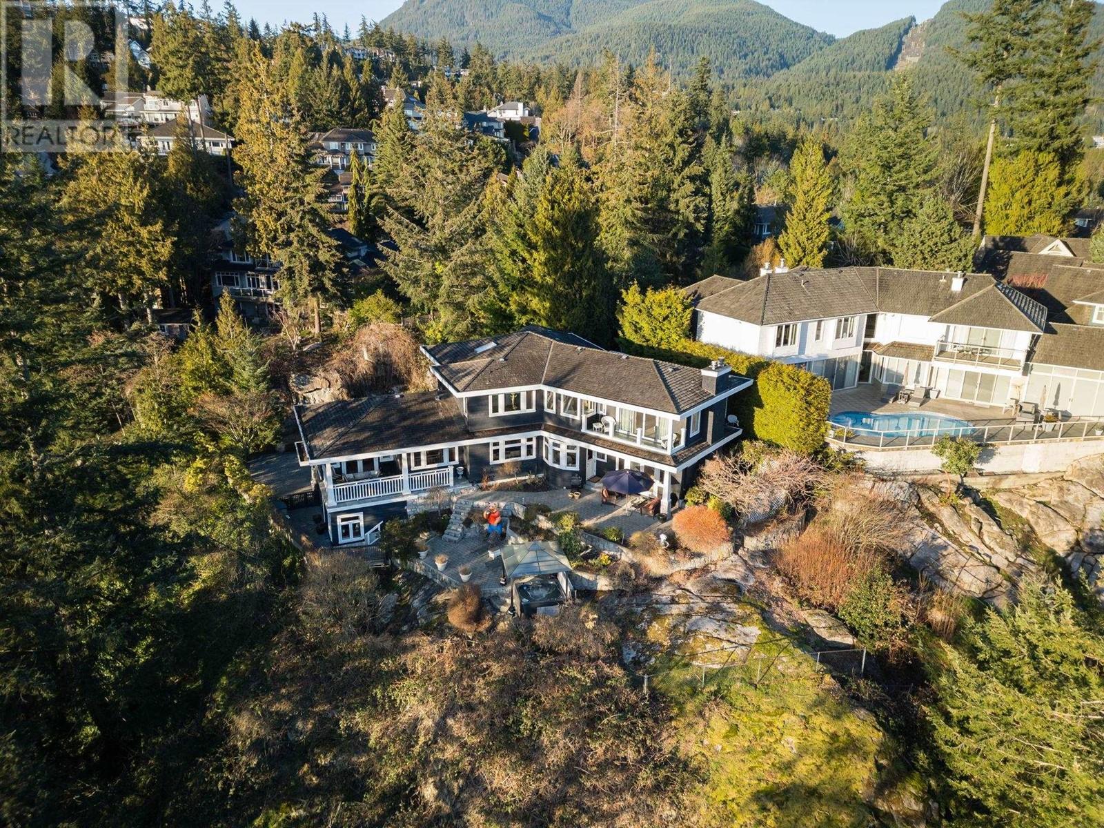 4668 Headland Drive, West Vancouver, British Columbia  V7W 3J3 - Photo 40 - R2984177