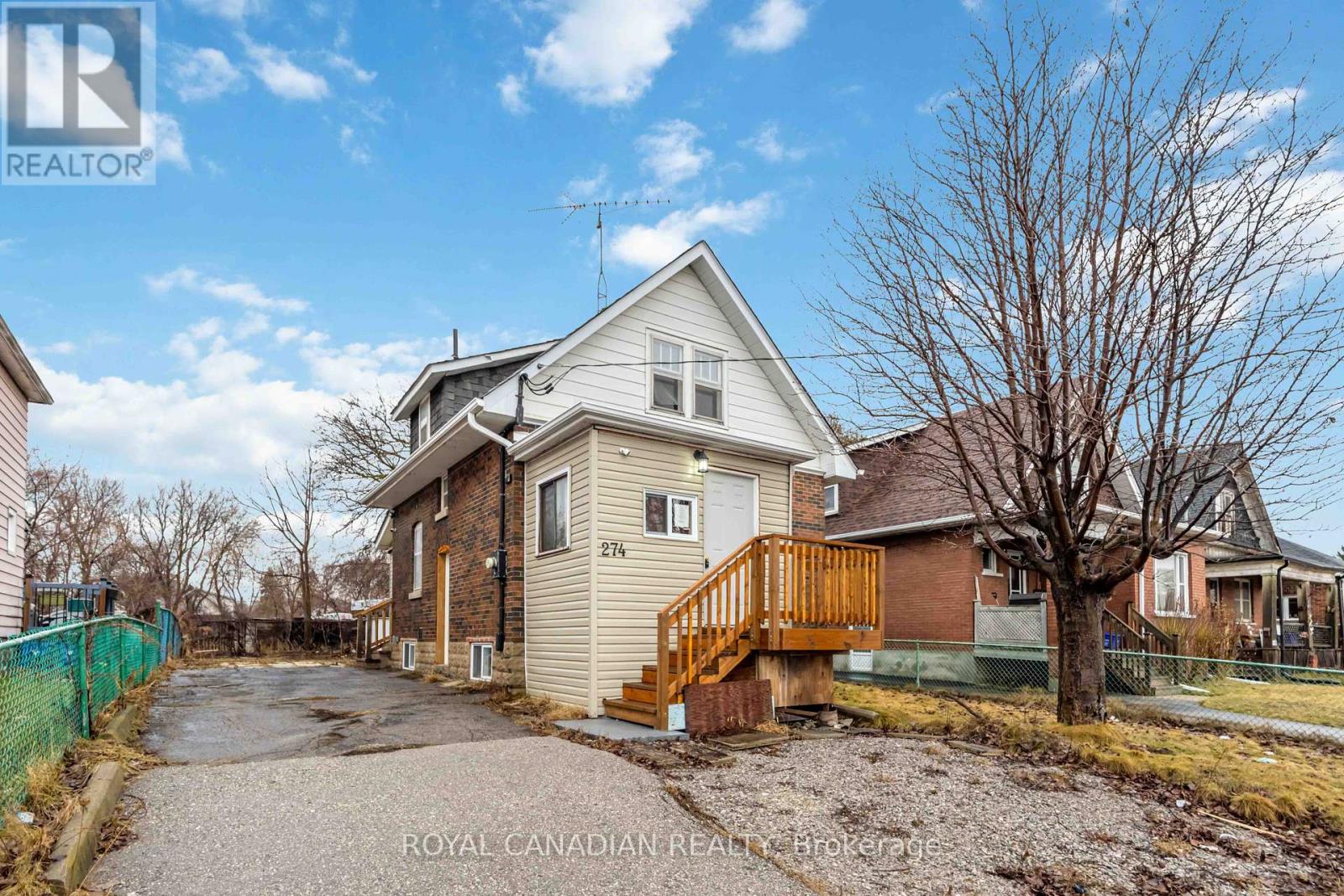 Property at 274 RITSON ROAD N image 2