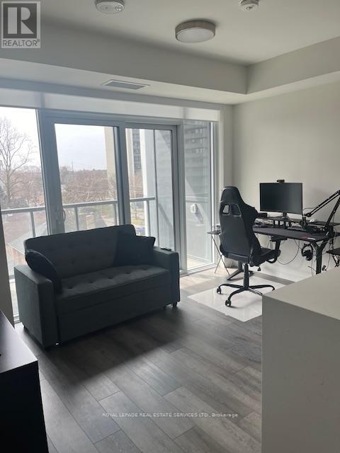 Property at 409 - 500 BROCK AVENUE image 4