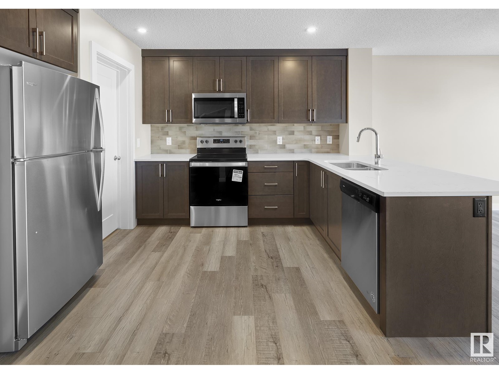 Property at 762 Berg LO image 3
