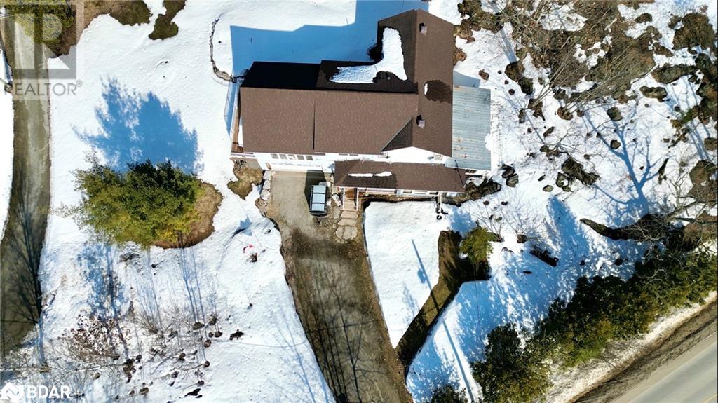 Property at 1894 HENRYS Landing image 3