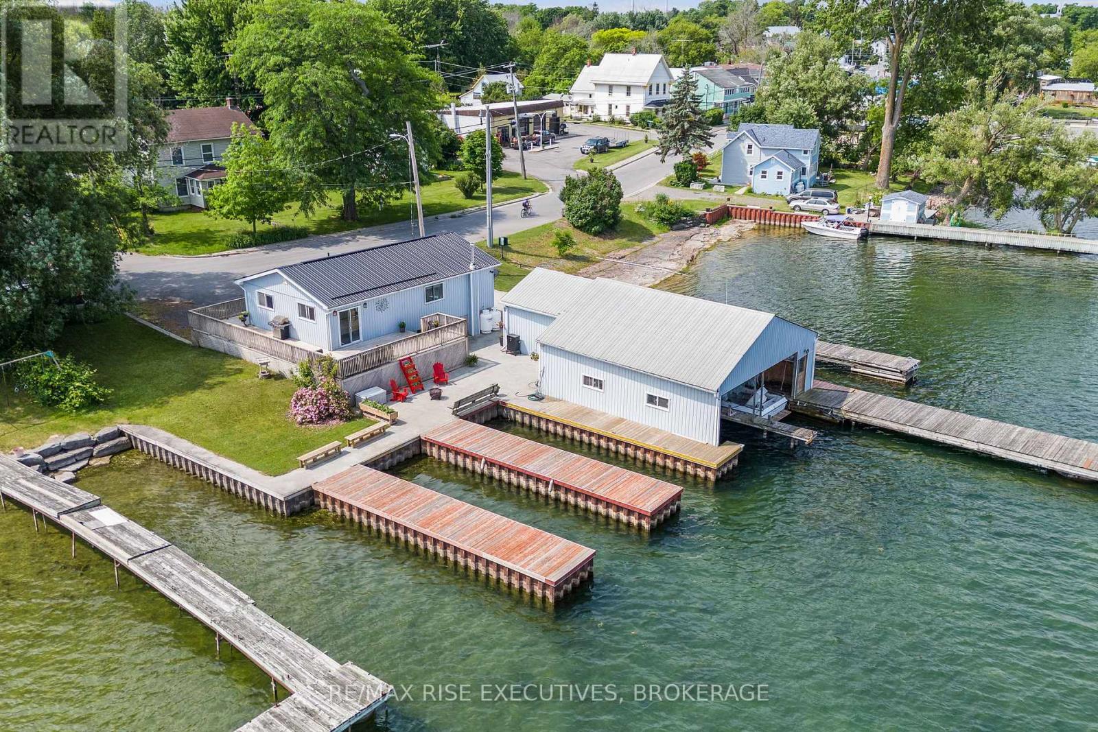1266 HIGHWAY 96, frontenac islands (the islands), Ontario