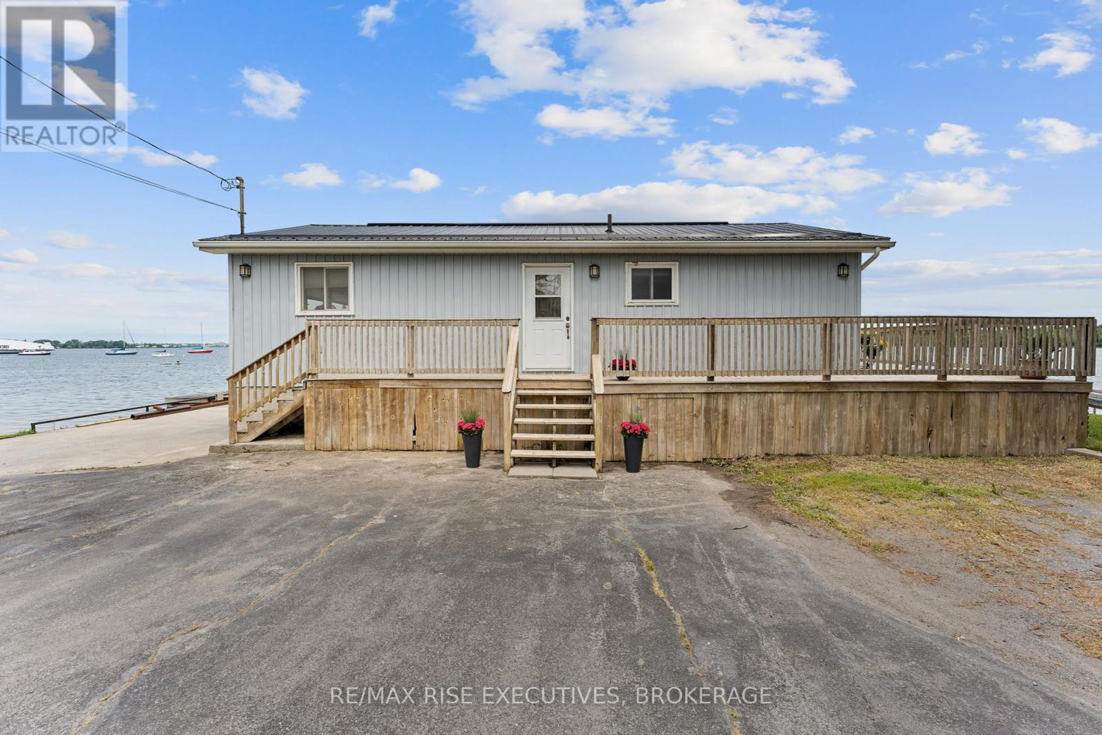 1266 Highway 96, Frontenac Islands, Ontario  K0H 2Y0 - Photo 2 - X12053322