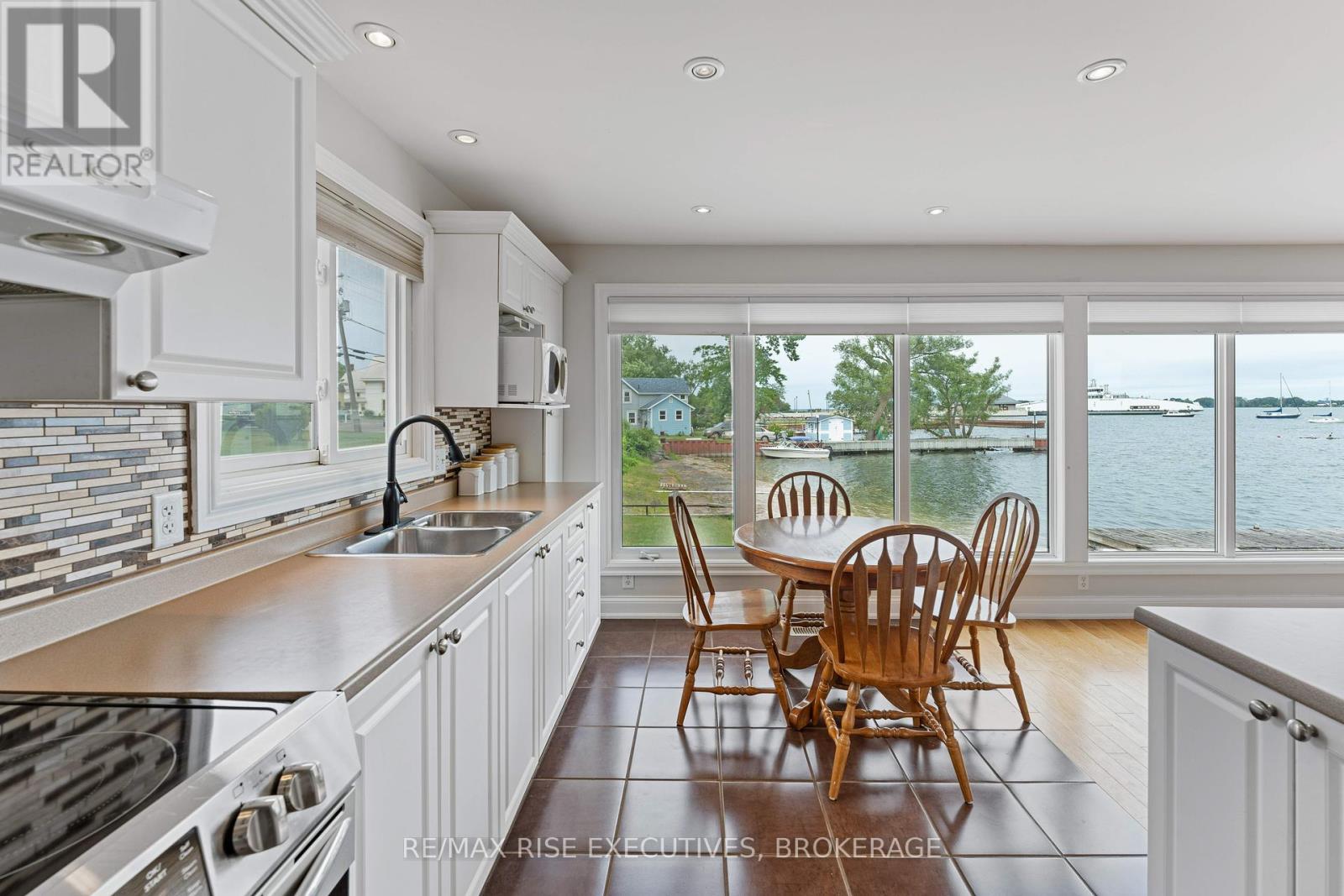 1266 Highway 96, Frontenac Islands, Ontario  K0H 2Y0 - Photo 22 - X12053322