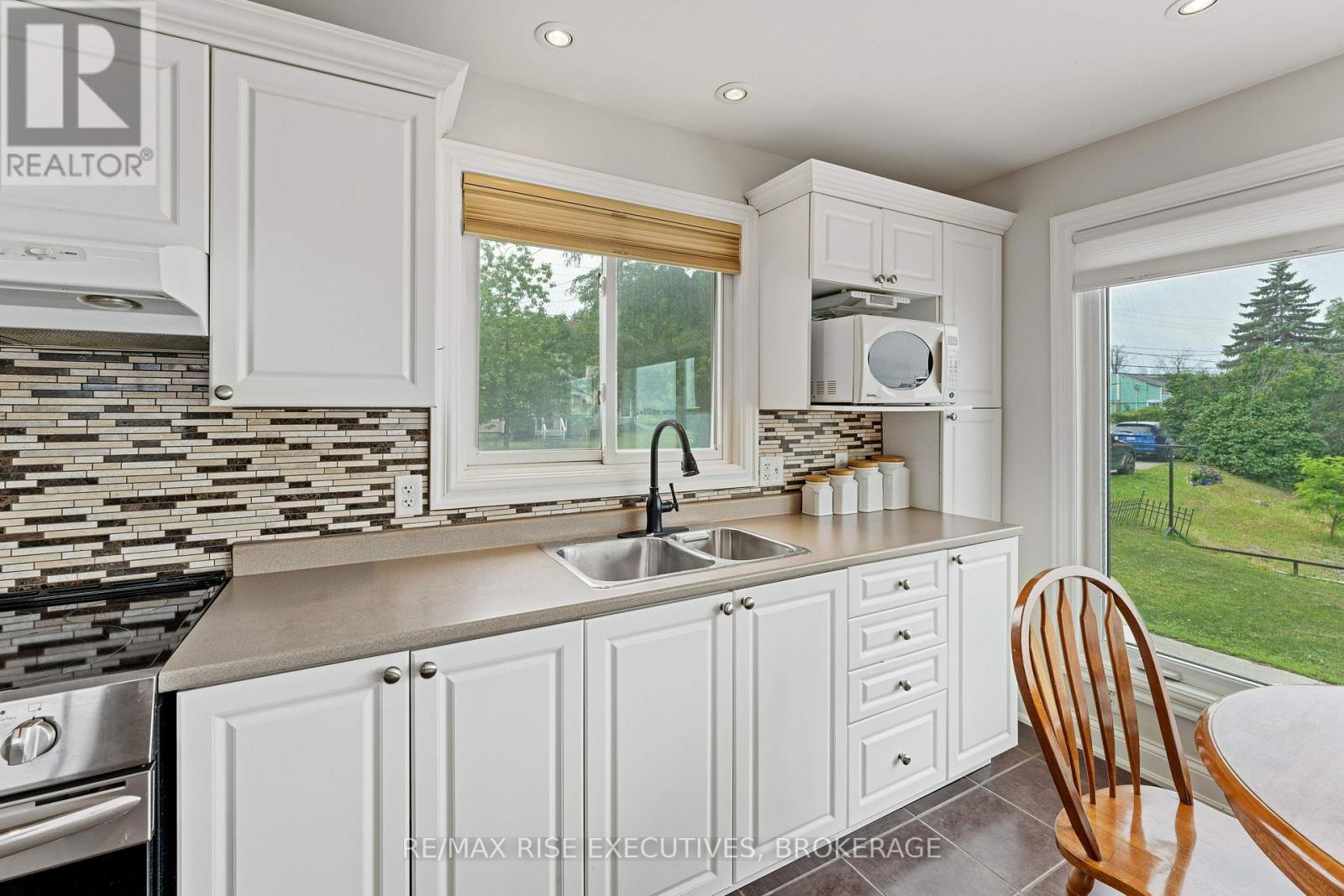 1266 Highway 96, Frontenac Islands, Ontario  K0H 2Y0 - Photo 23 - X12053322