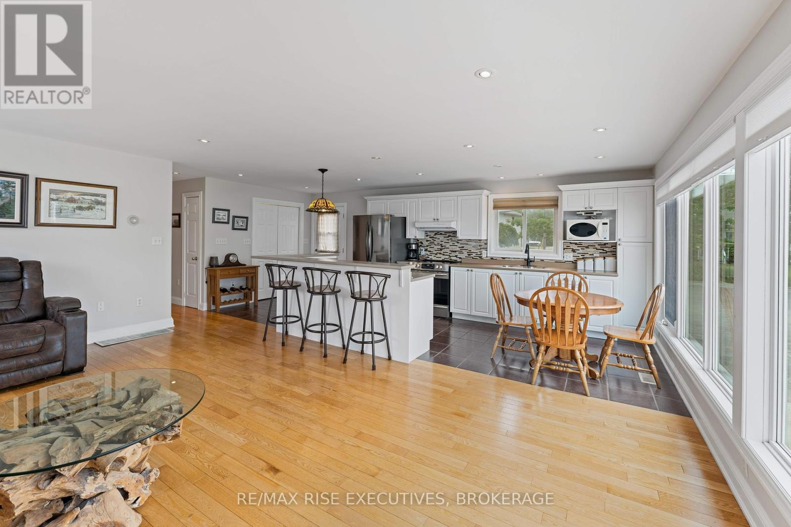 1266 Highway 96, Frontenac Islands, Ontario  K0H 2Y0 - Photo 25 - X12053322