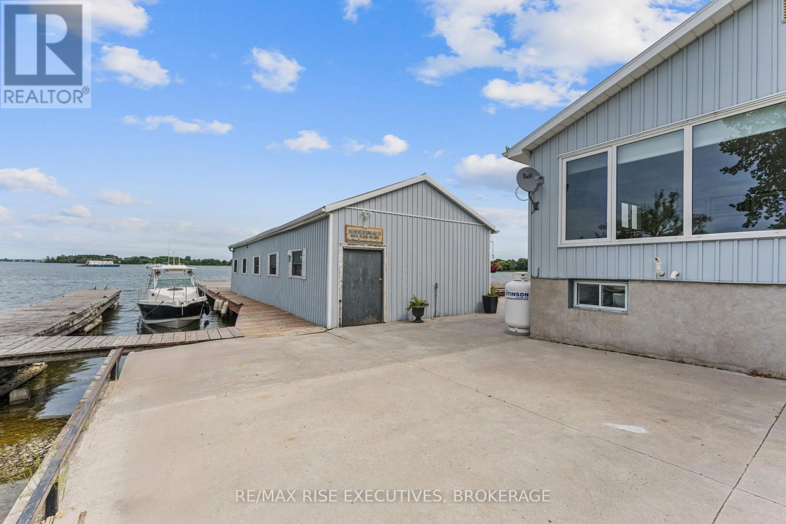 1266 Highway 96, Frontenac Islands, Ontario  K0H 2Y0 - Photo 4 - X12053322
