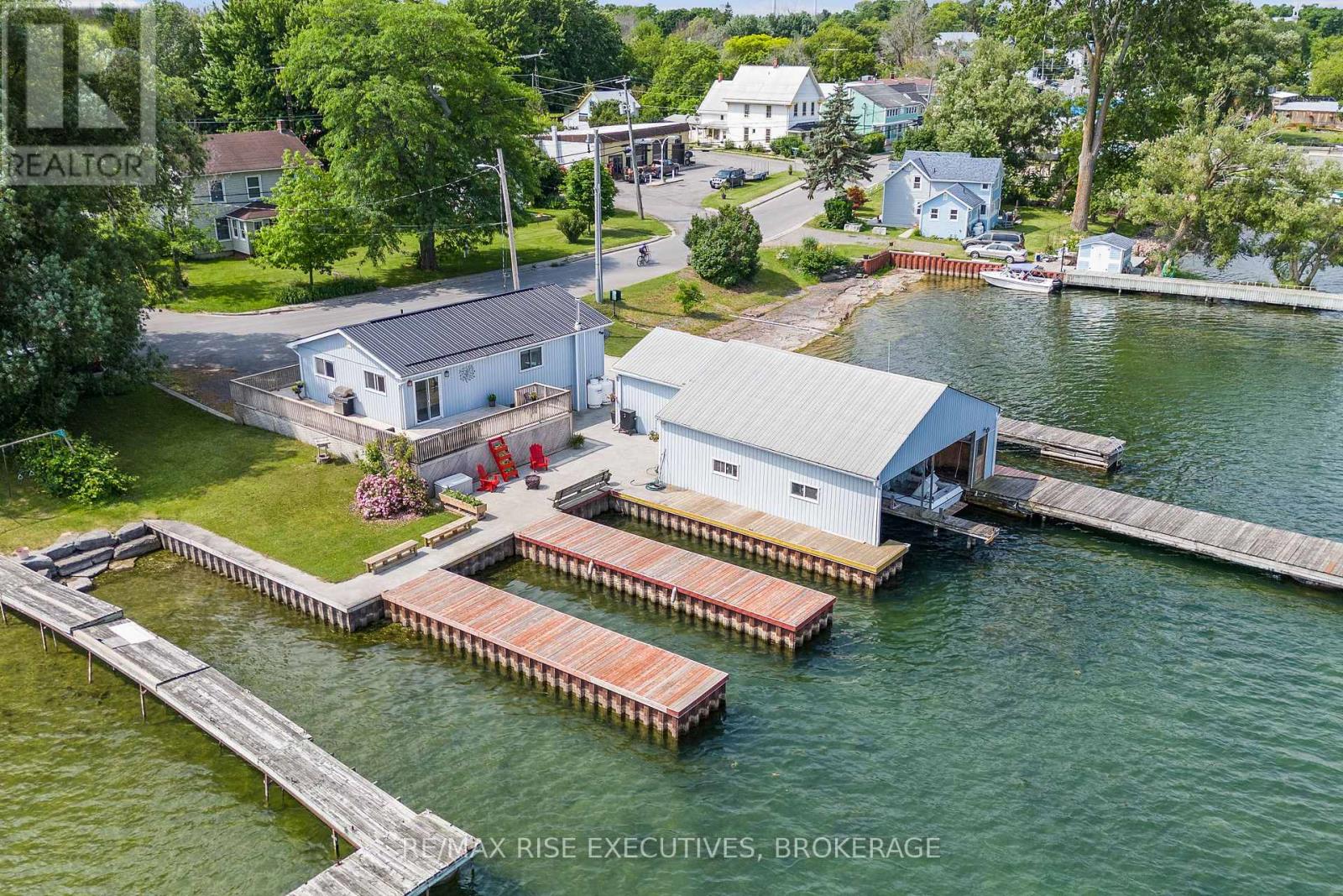 1266 Highway 96, Frontenac Islands, Ontario  K0H 2Y0 - Photo 44 - X12053322