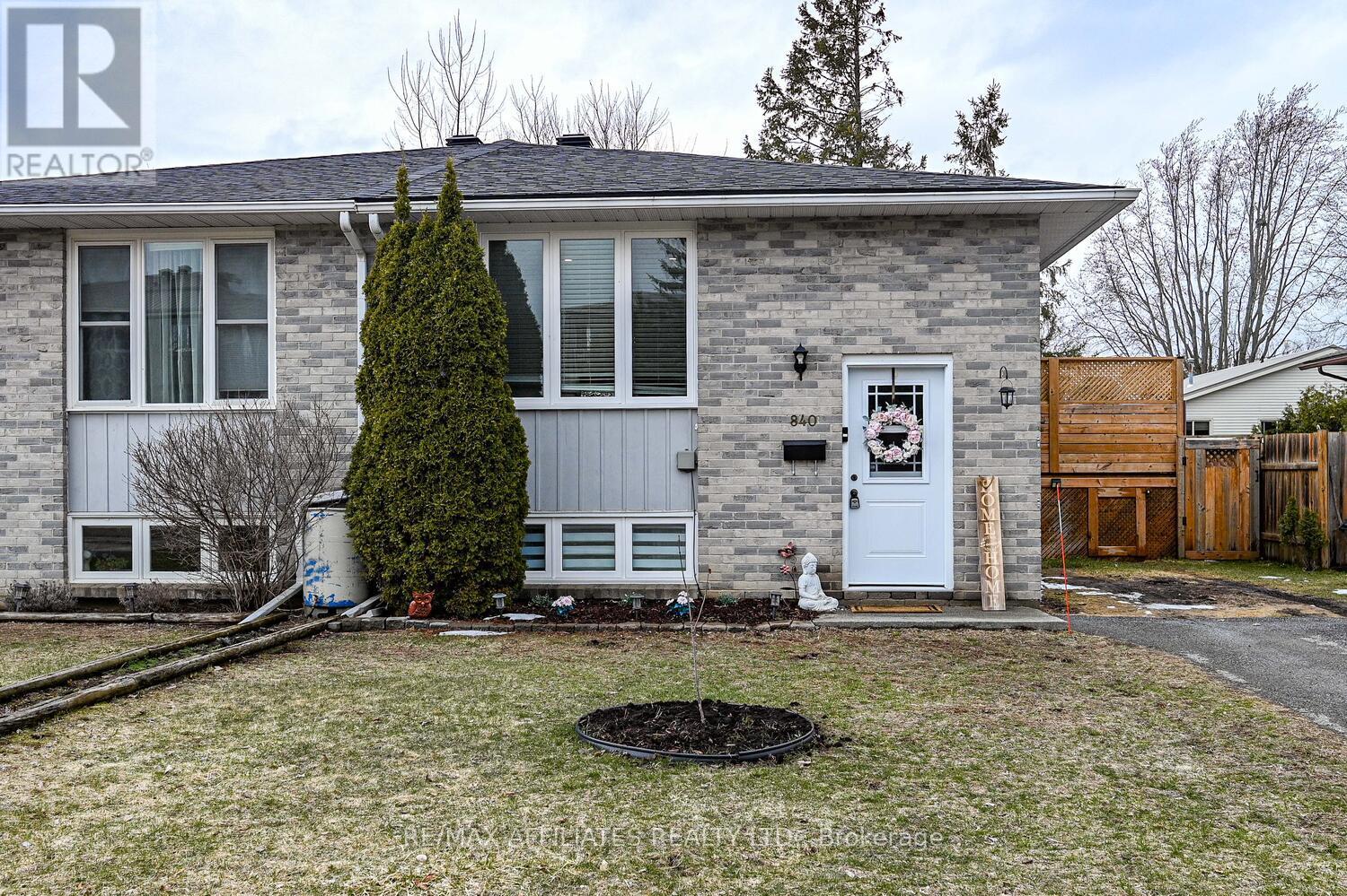 Property at 840 MACODRUM DRIVE image 1