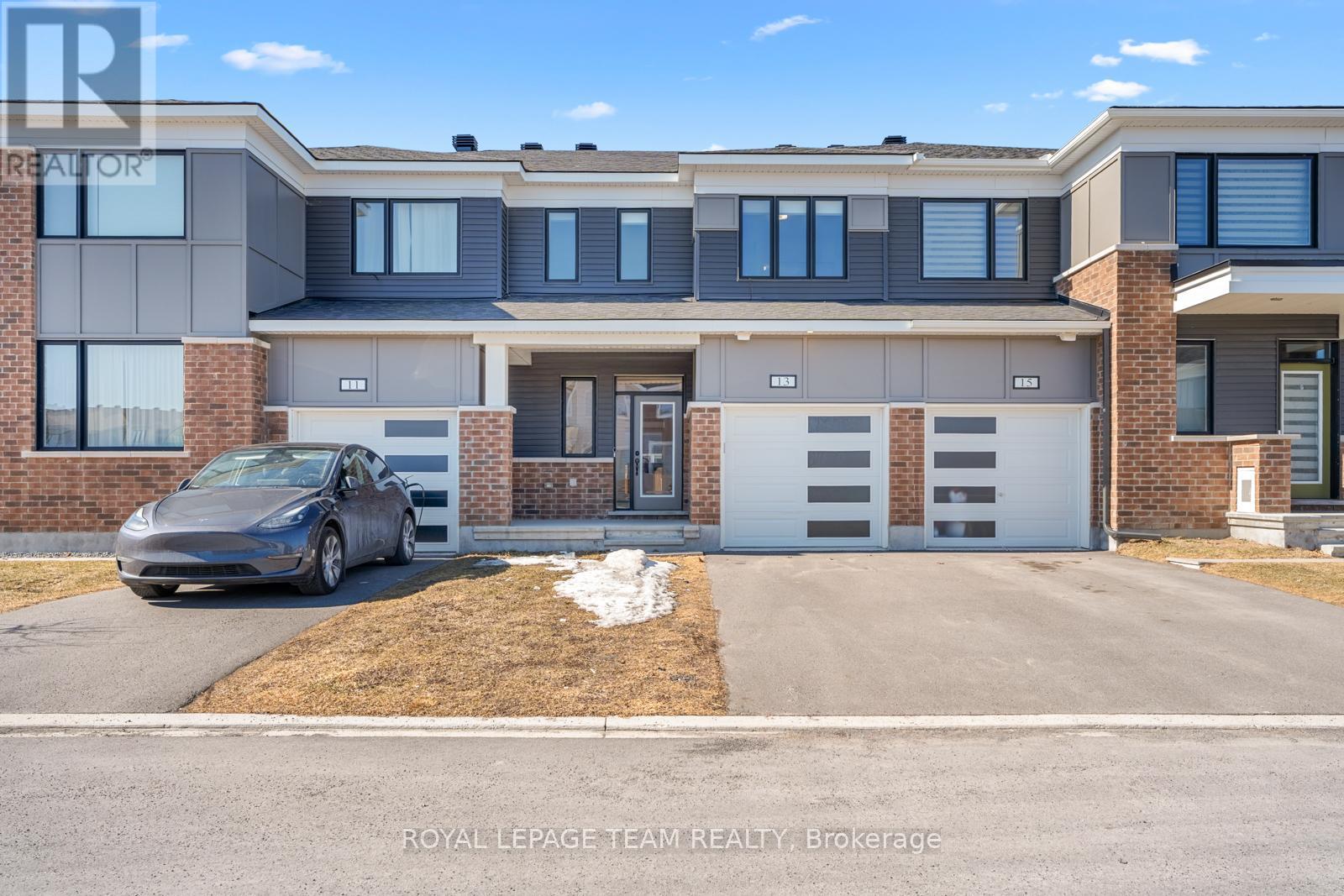 13 Bermondsey Way, Ottawa, Ontario  K2S 2Y7 - Photo 26 - X12053329