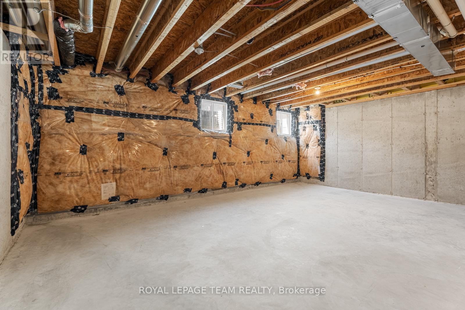 13 Bermondsey Way, Ottawa, Ontario  K2S 2Y7 - Photo 30 - X12053329