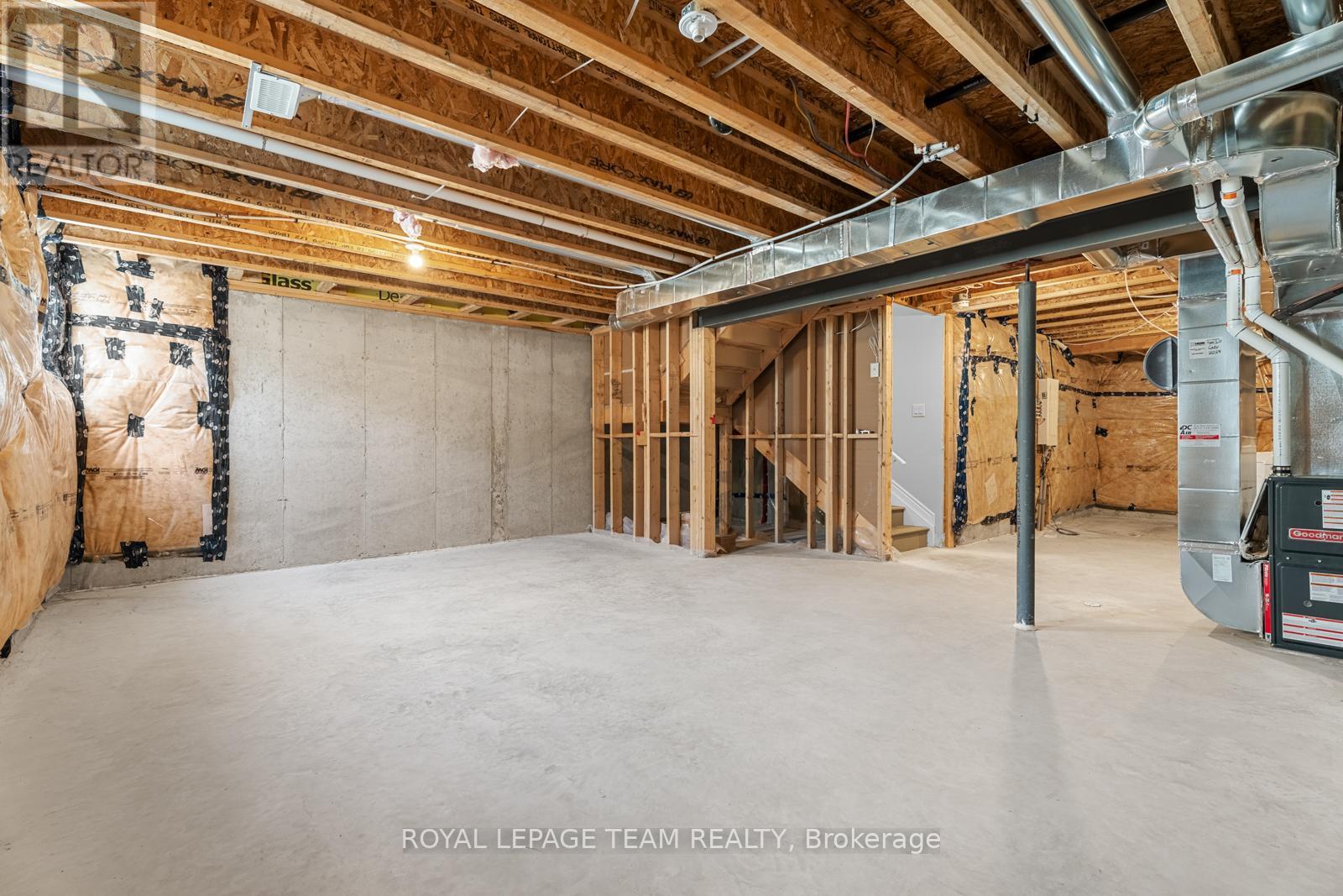13 Bermondsey Way, Ottawa, Ontario  K2S 2Y7 - Photo 31 - X12053329