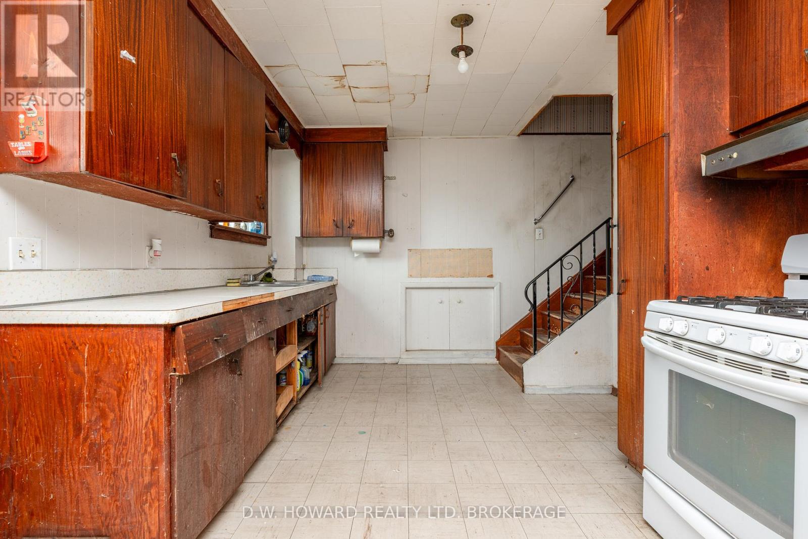 59 Belvedere Road, Fort Erie, Ontario  L0S 1B0 - Photo 12 - X12053377