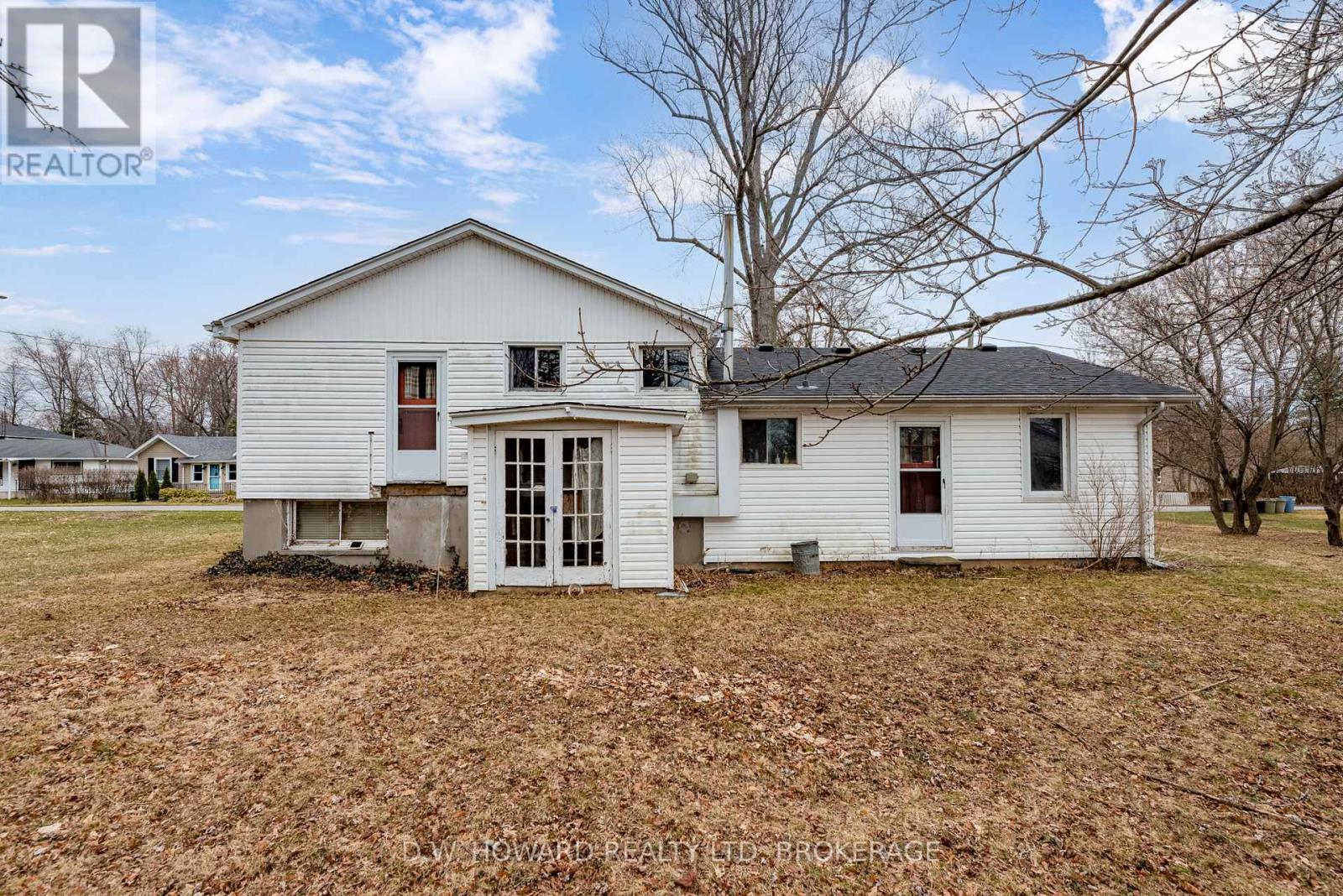 59 Belvedere Road, Fort Erie, Ontario  L0S 1B0 - Photo 30 - X12053377