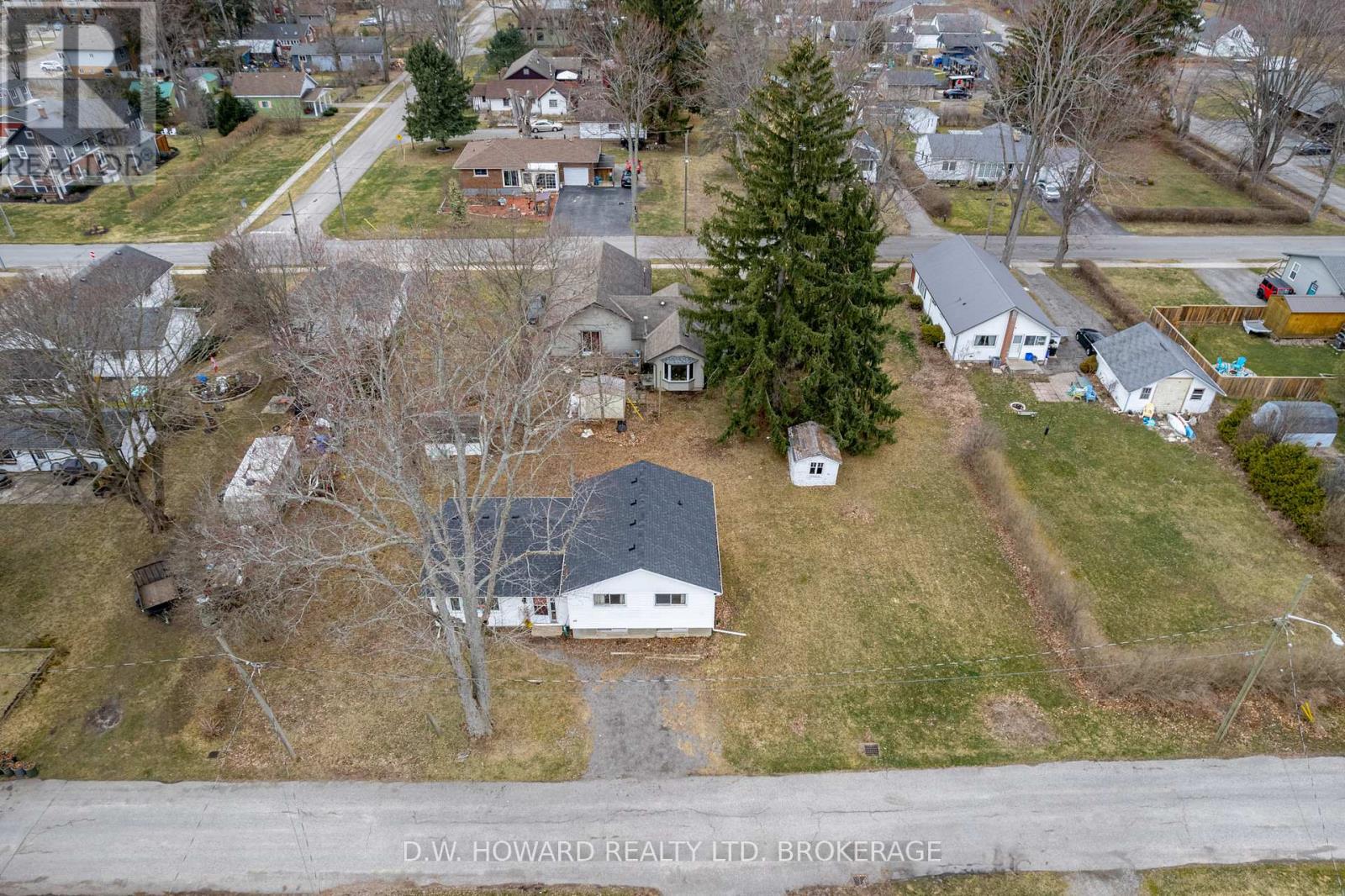 59 Belvedere Road, Fort Erie, Ontario  L0S 1B0 - Photo 33 - X12053377