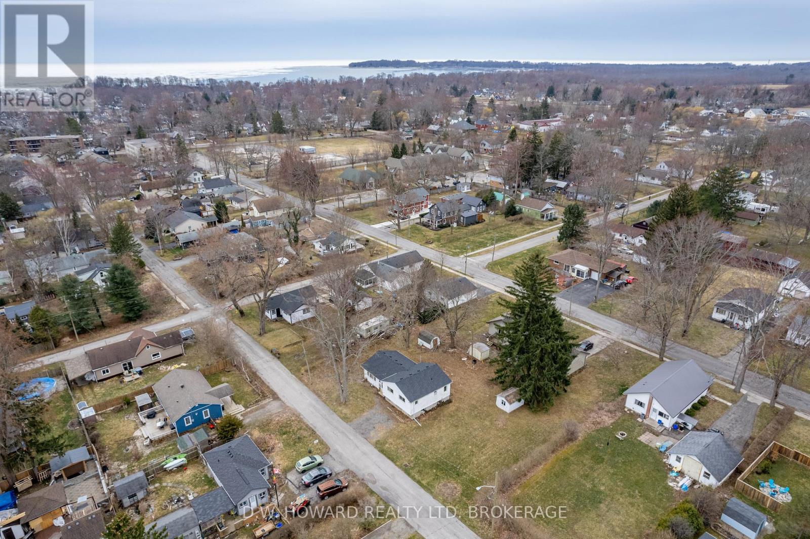 59 Belvedere Road, Fort Erie, Ontario  L0S 1B0 - Photo 34 - X12053377