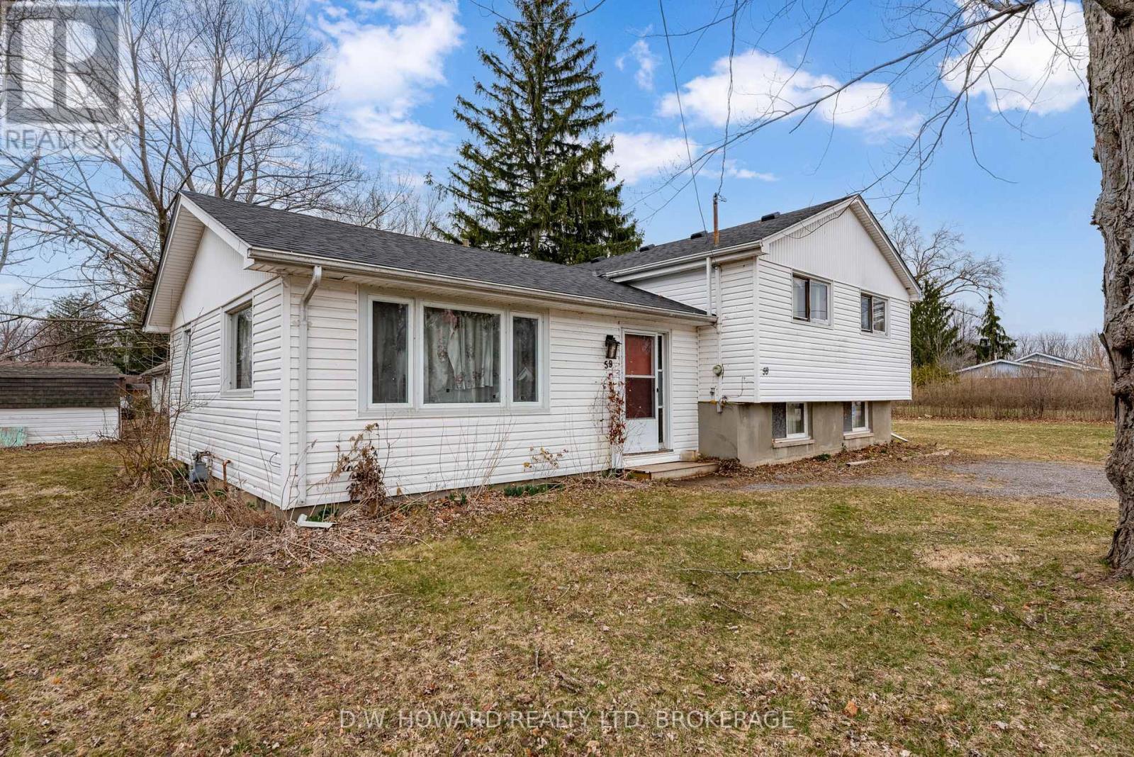 59 Belvedere Road, Fort Erie, Ontario  L0S 1B0 - Photo 4 - X12053377