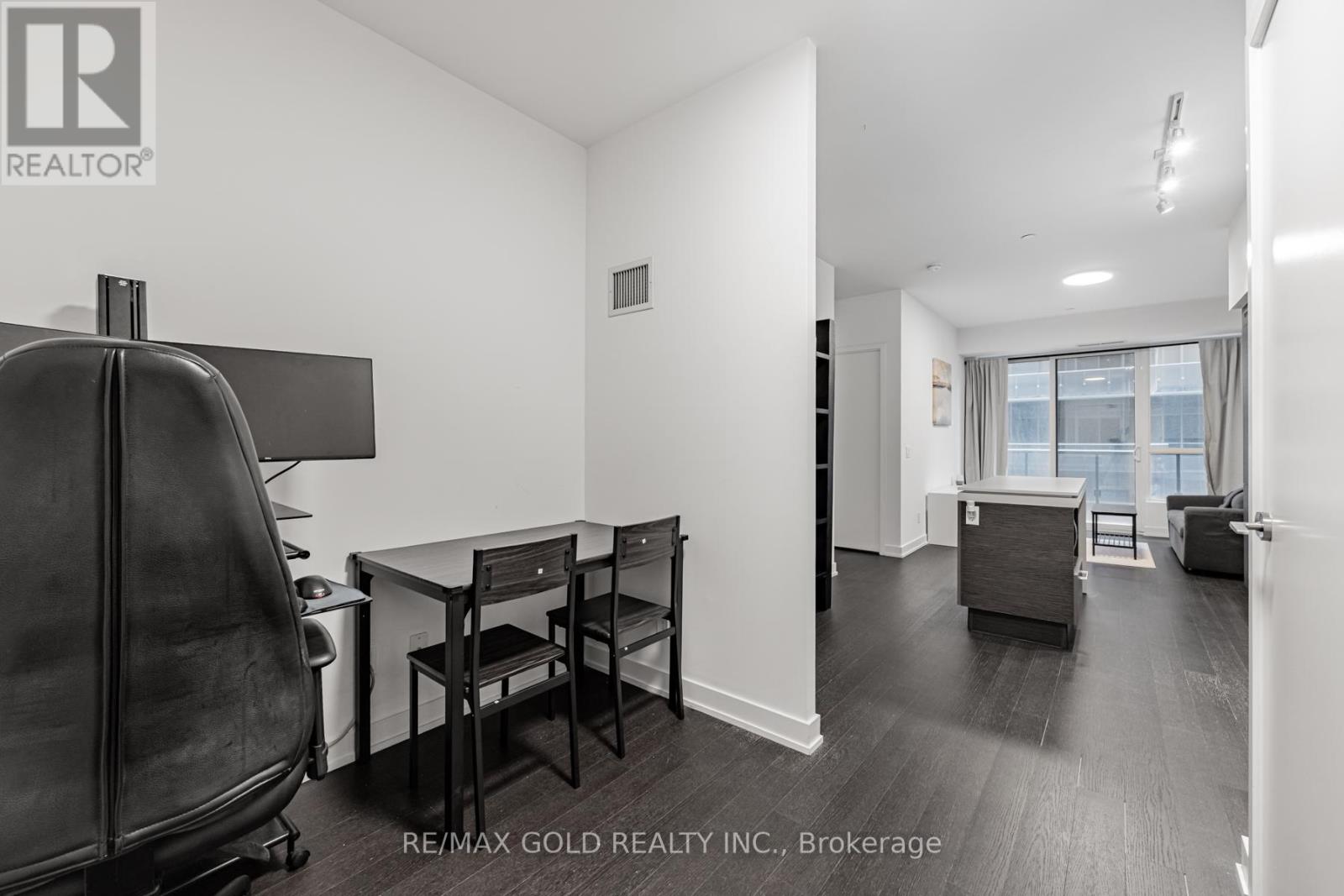 438 - 1030 King Street W, Toronto, Ontario  M6K 3N3 - Photo 5 - C12051350