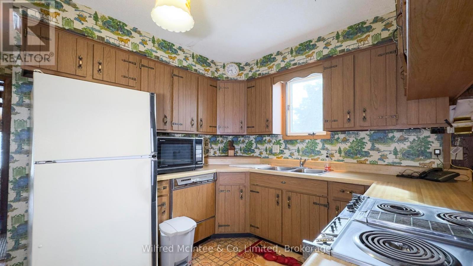 38113 Belgrave Road, Ashfield-Colborne-Wawanosh, Ontario  N0G 1E0 - Photo 12 - X12053300
