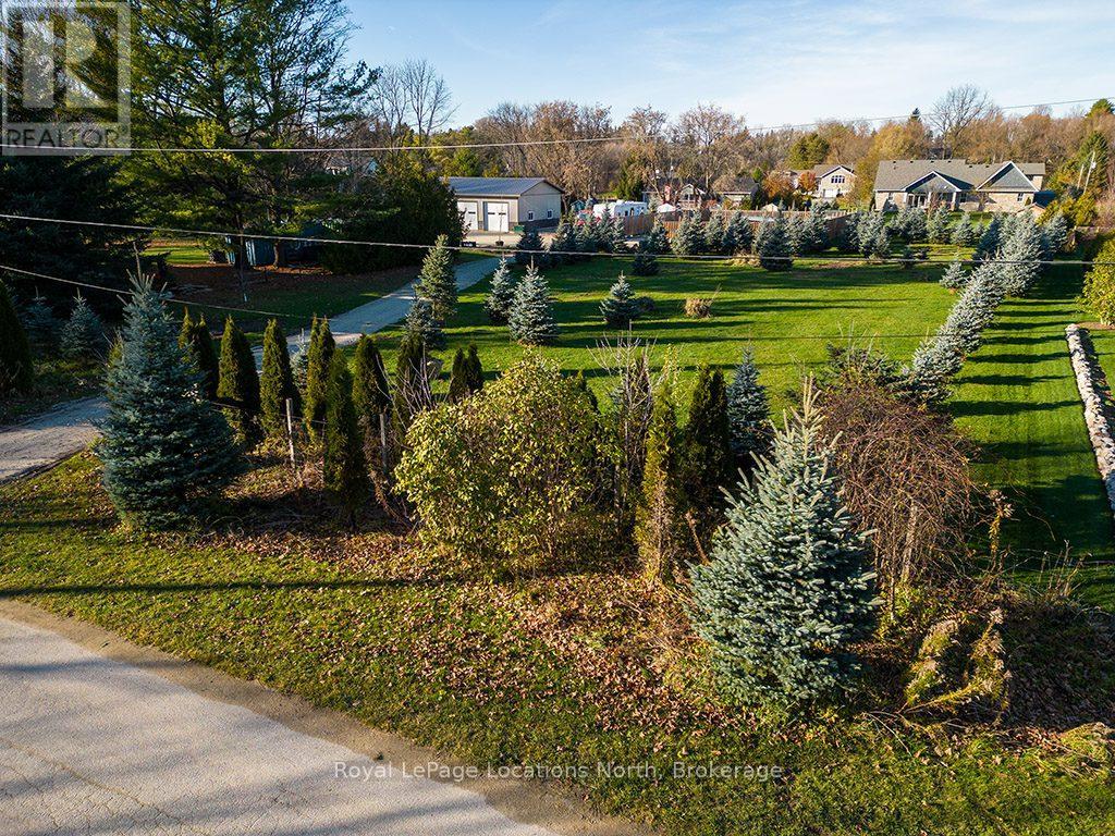 123 Fulton Street, Blue Mountains, Ontario  N0H 1J0 - Photo 7 - X12053343