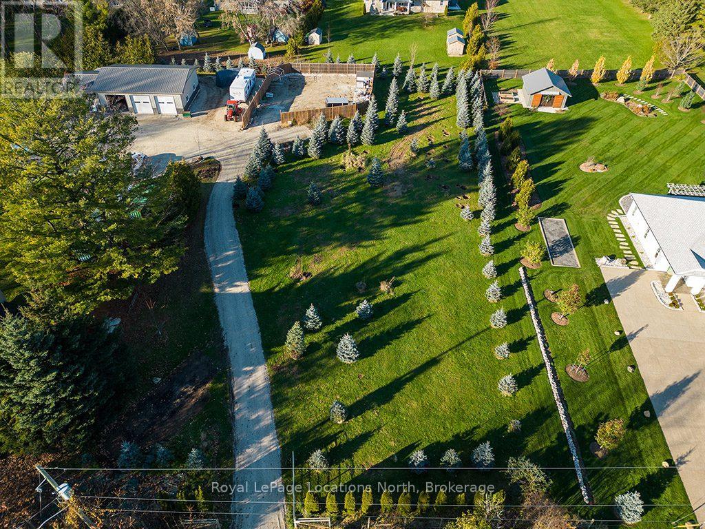 123 Fulton Street, Blue Mountains, Ontario  N0H 1J0 - Photo 8 - X12053343