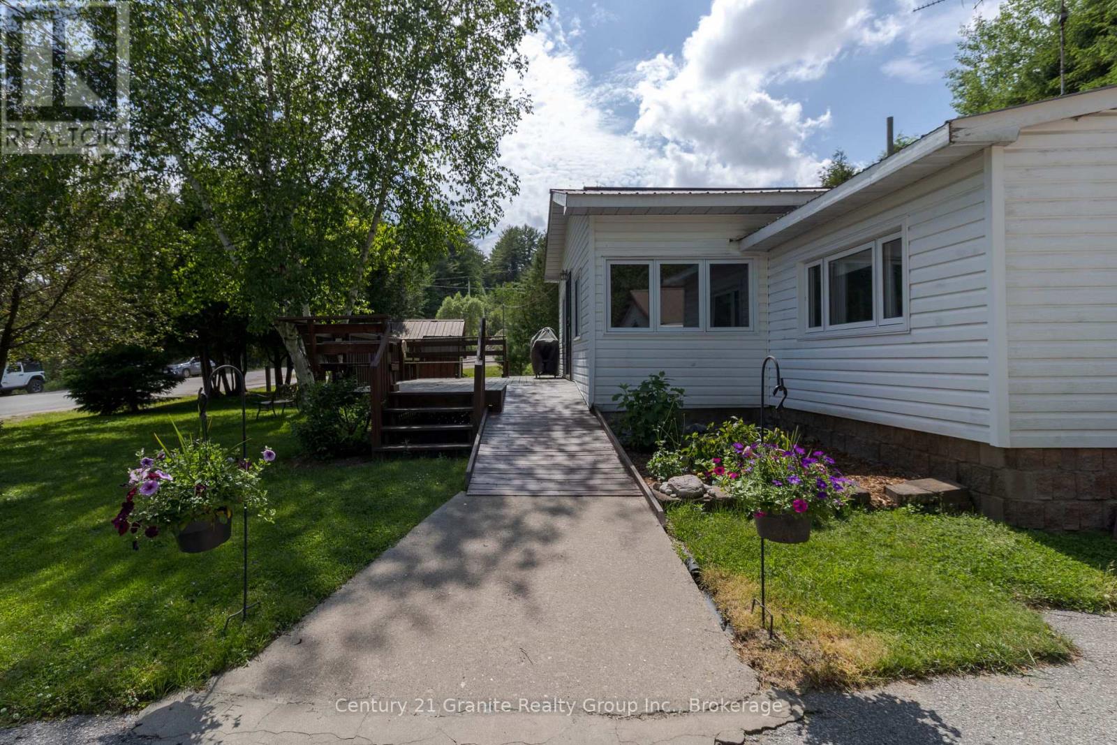 1993 Fleming Road, Minden Hills, Ontario  K0M 2K0 - Photo 30 - X12053408