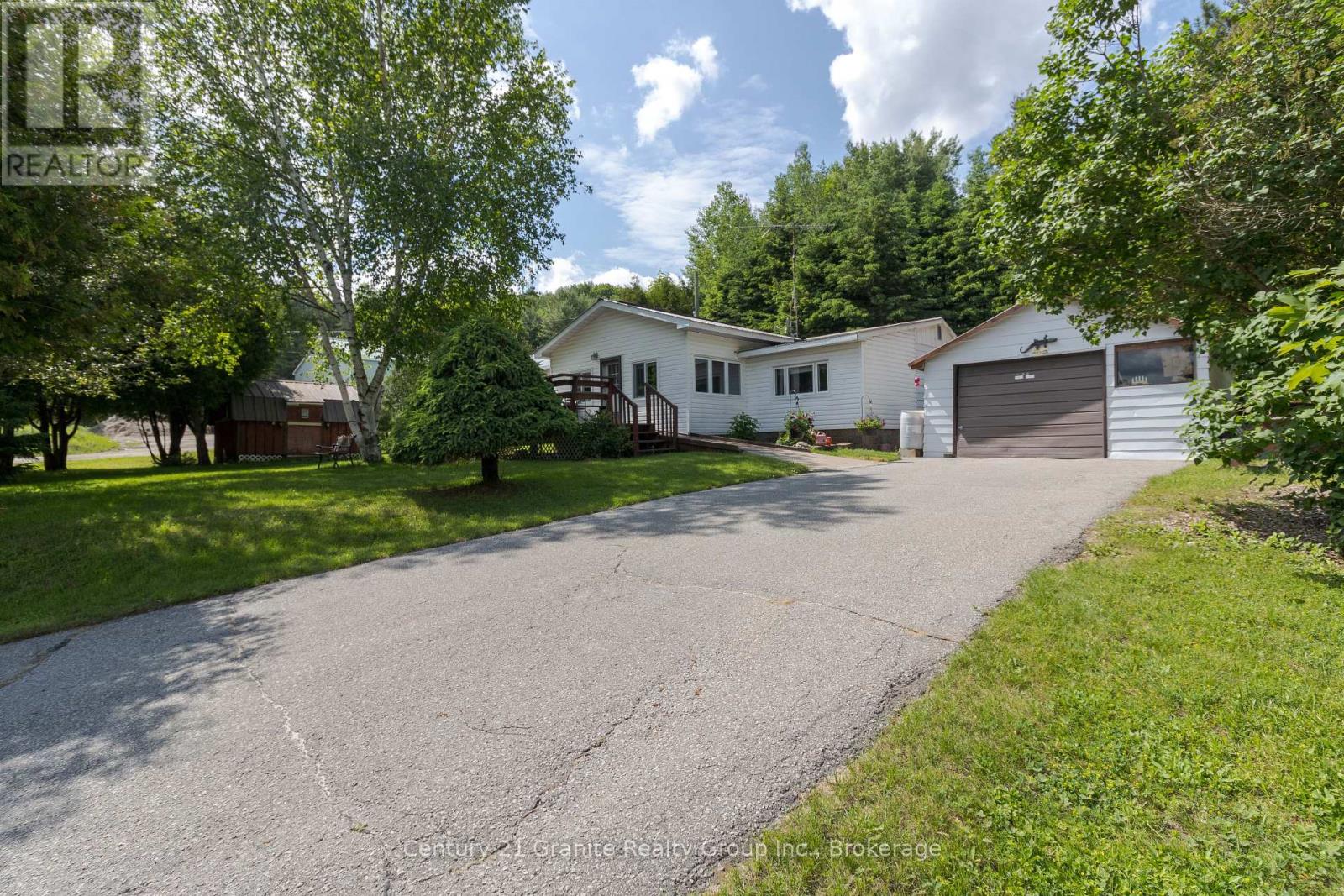1993 Fleming Road, Minden Hills, Ontario  K0M 2K0 - Photo 31 - X12053408