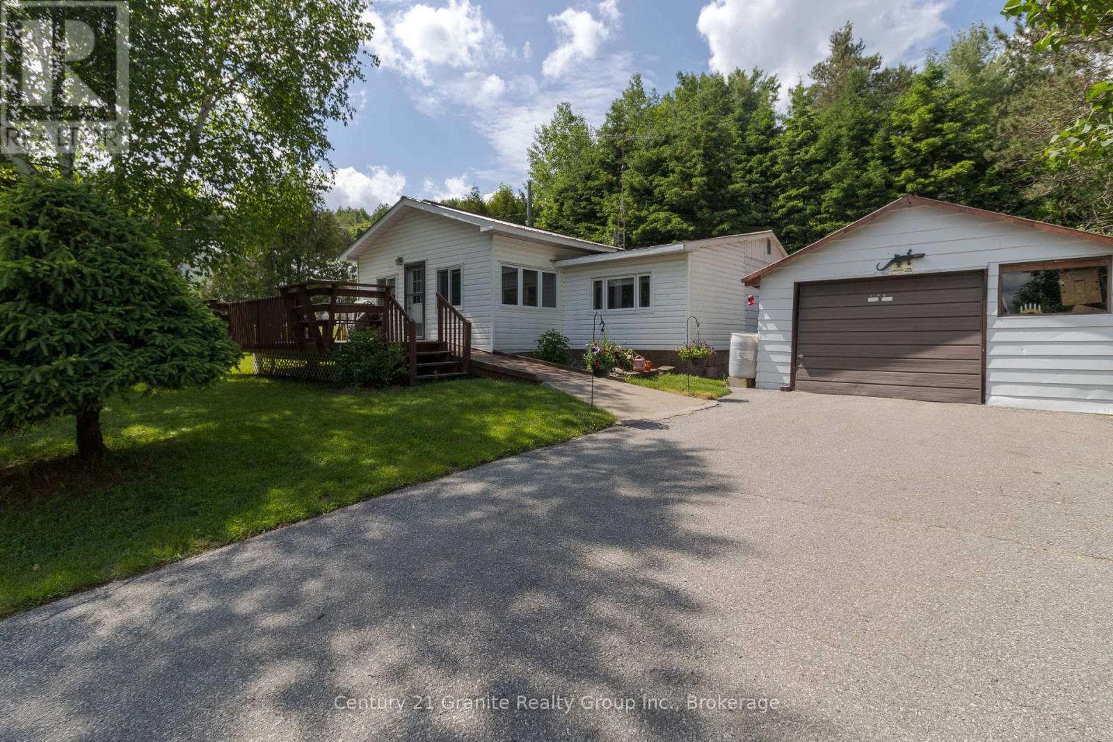 1993 Fleming Road, Minden Hills, Ontario  K0M 2K0 - Photo 38 - X12053408