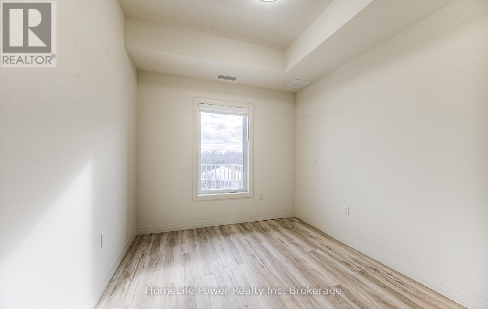 203 - 301 Westmount Road, Kitchener, Ontario  N2M 5M9 - Photo 21 - X12053486