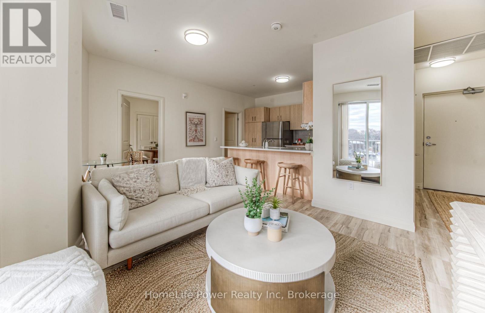 203 - 301 Westmount Road, Kitchener, Ontario  N2M 5M9 - Photo 6 - X12053486