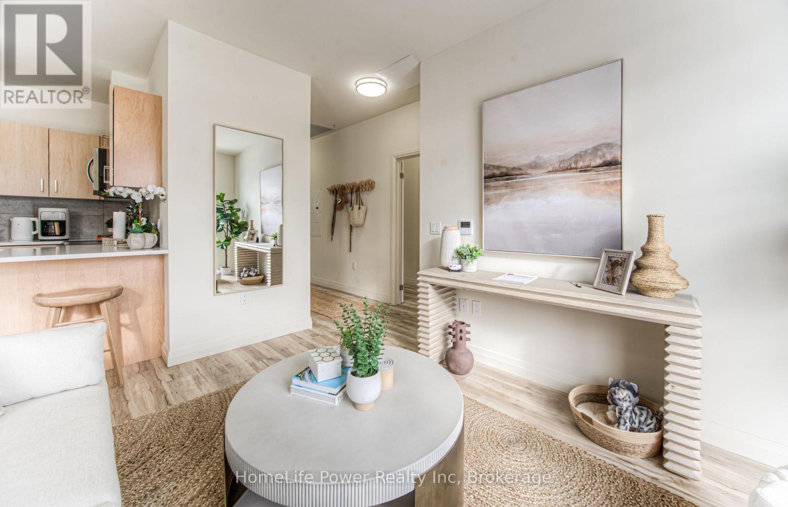 203 - 301 Westmount Road, Kitchener, Ontario  N2M 5M9 - Photo 7 - X12053486