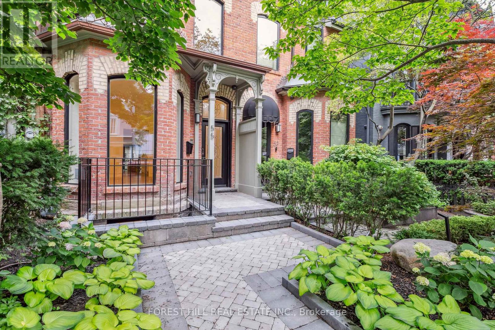 55 HAZELTON AVENUE, Toronto, Ontario