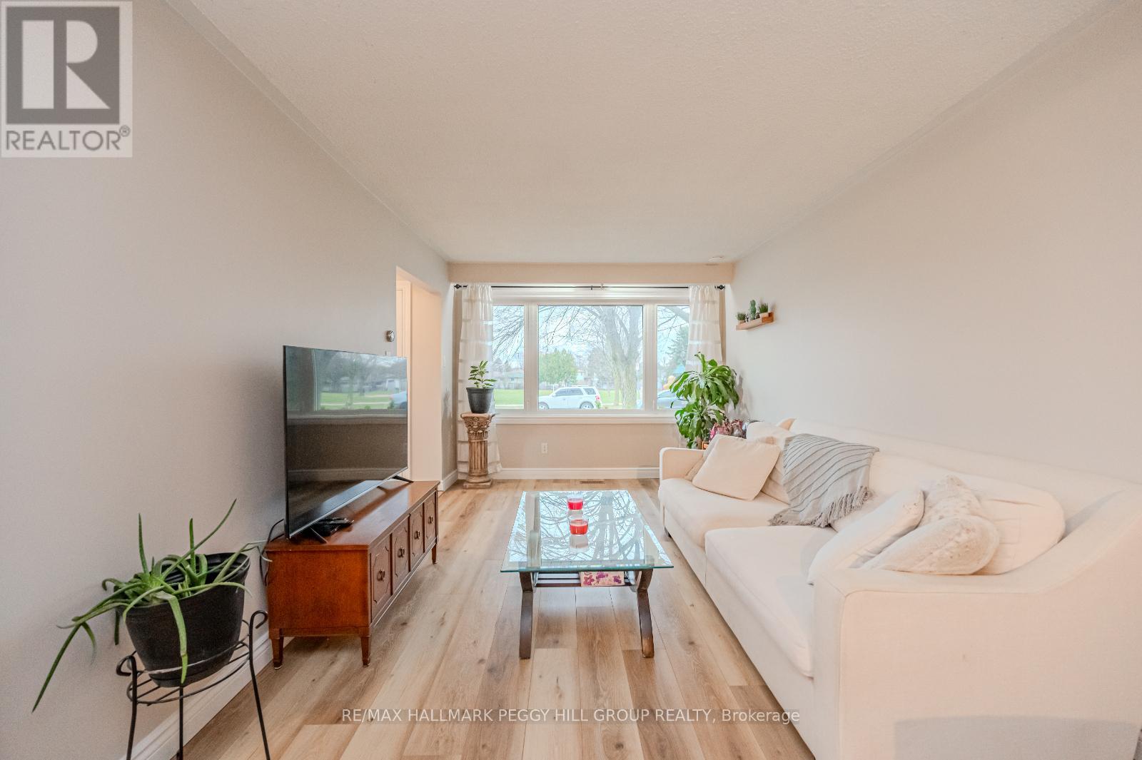 Property at 24B BERNICK DRIVE image 3