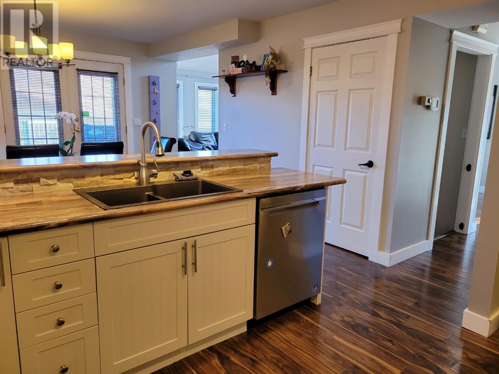 Property at 10041 85 Street image 5