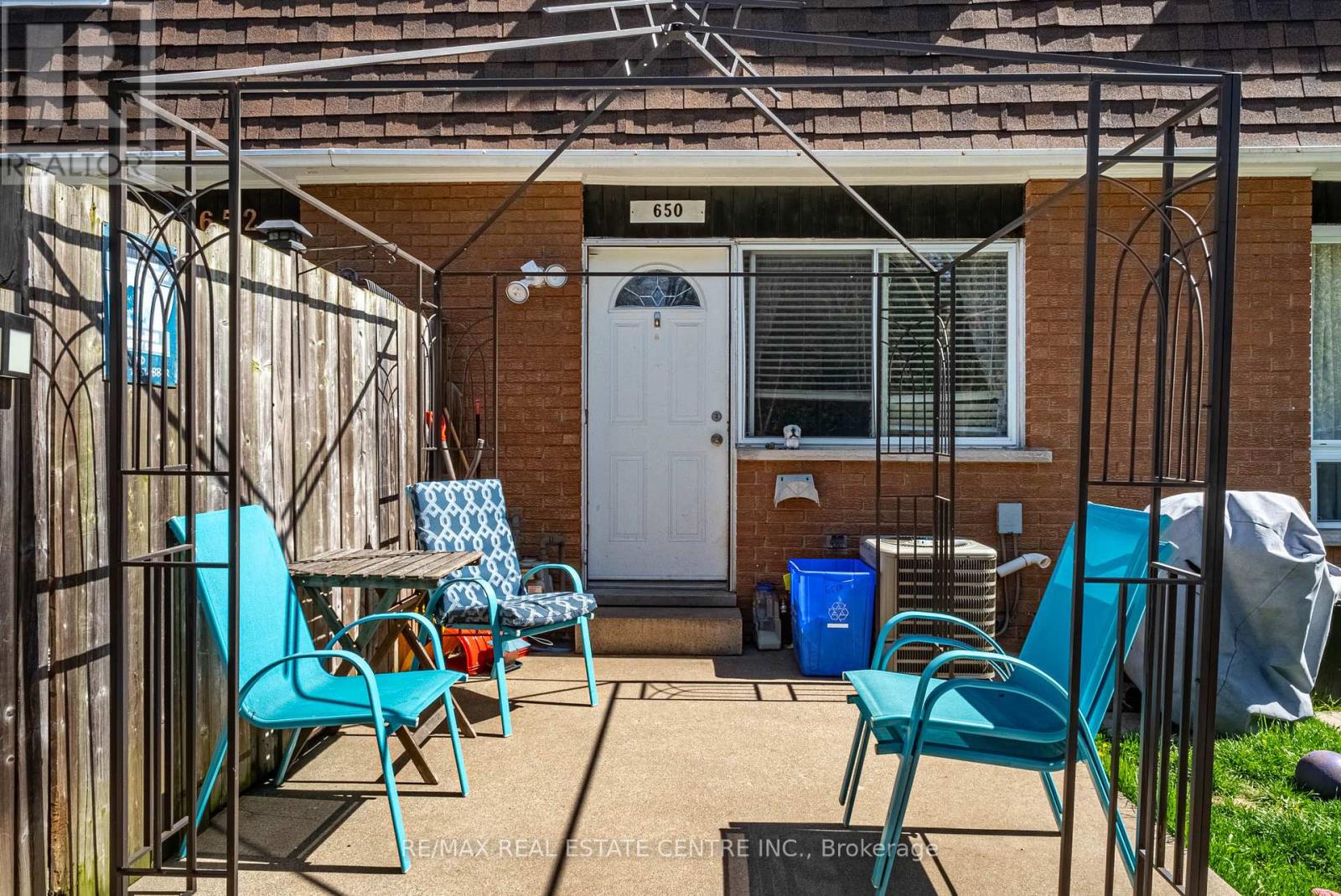 648-654 Francis Road Sw, Burlington, Ontario  L7T 3X7 - Photo 7 - W12053200