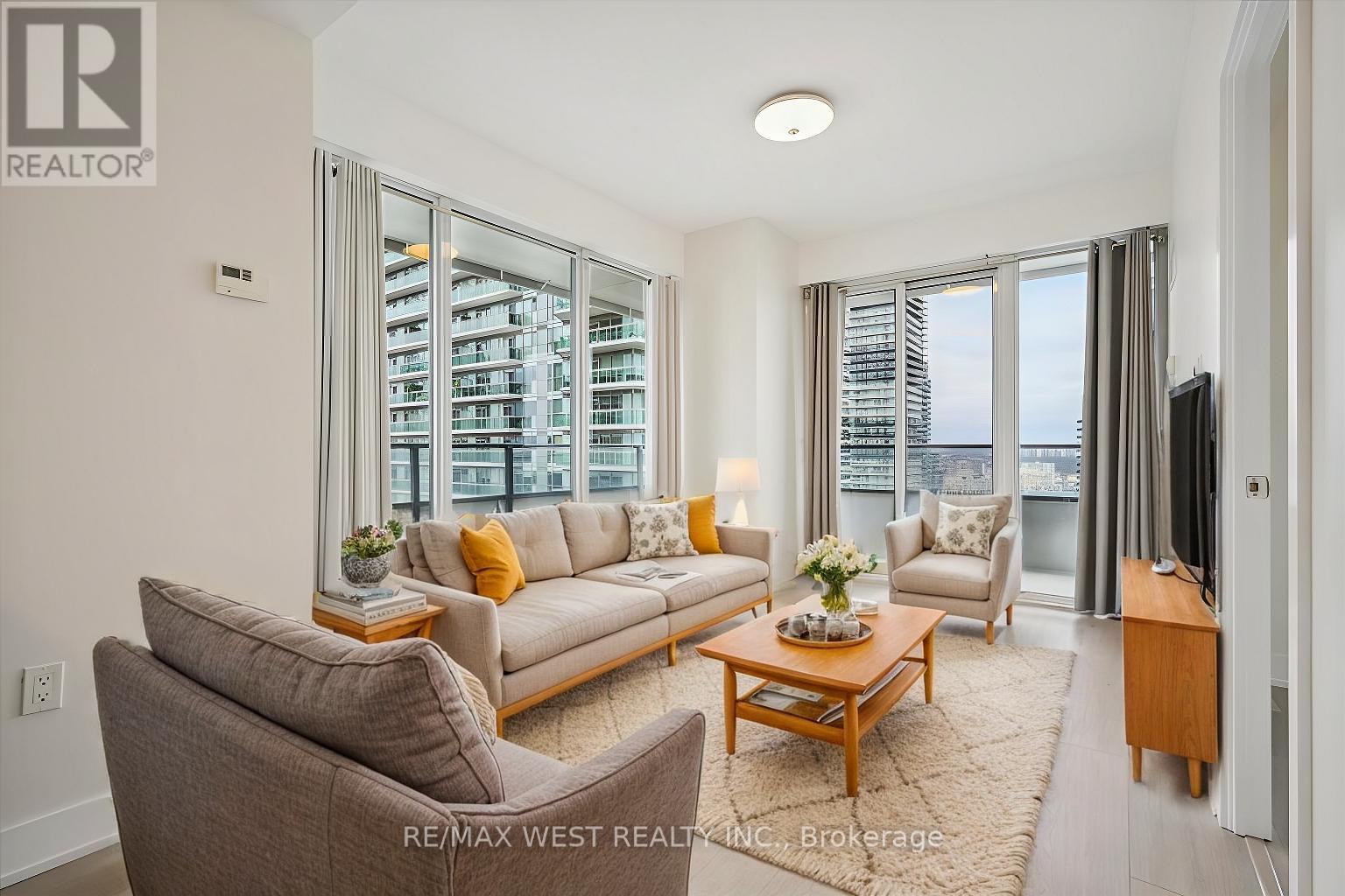 Property at 2604 - 20 SHORE BREEZE DRIVE image 3