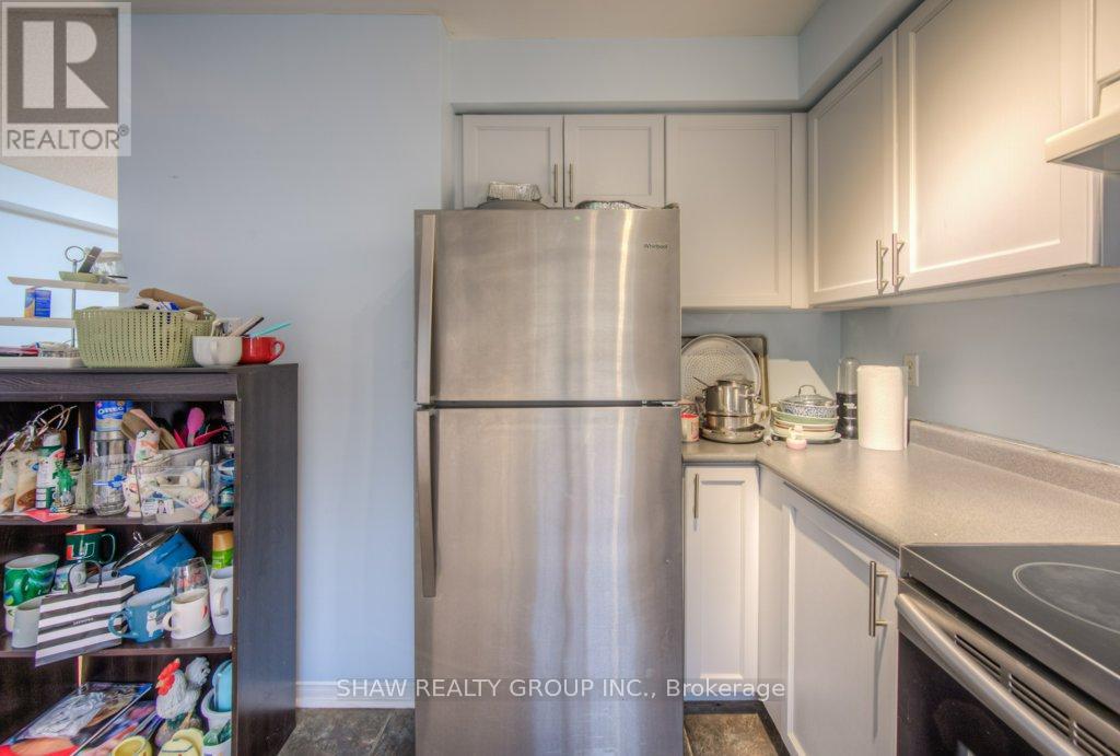 5134 Des Jardines Drive, Burlington, Ontario  L7L 6L7 - Photo 15 - W12053351