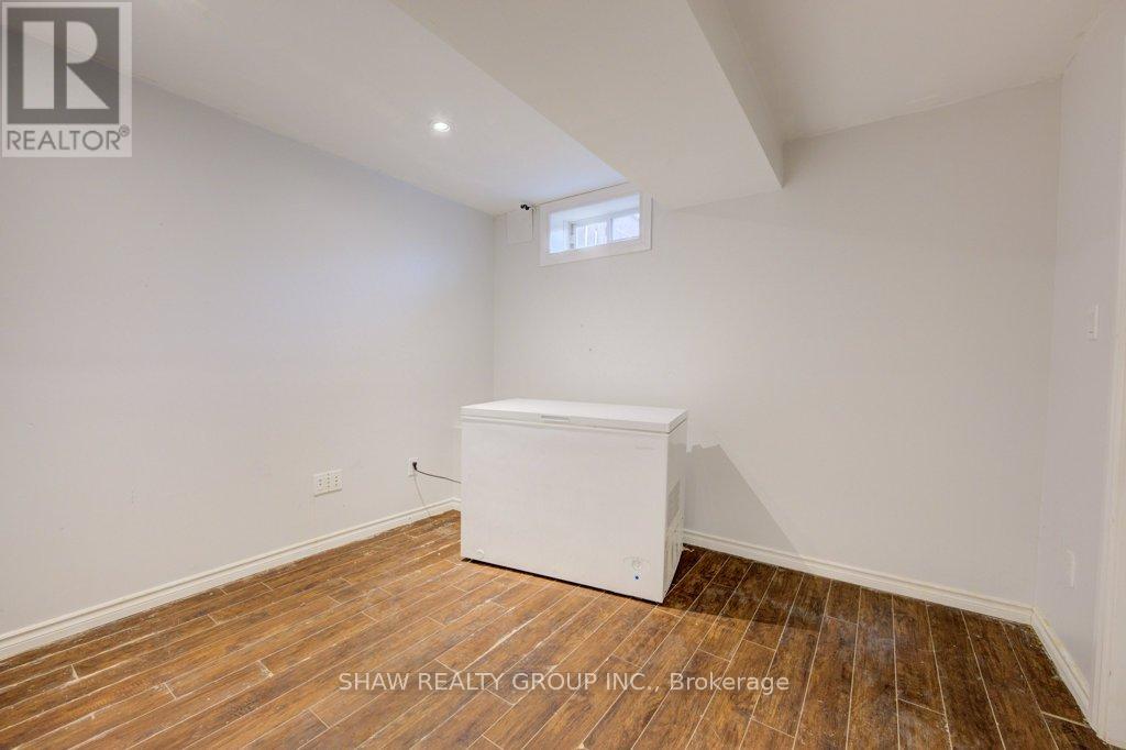 5134 Des Jardines Drive, Burlington, Ontario  L7L 6L7 - Photo 32 - W12053351