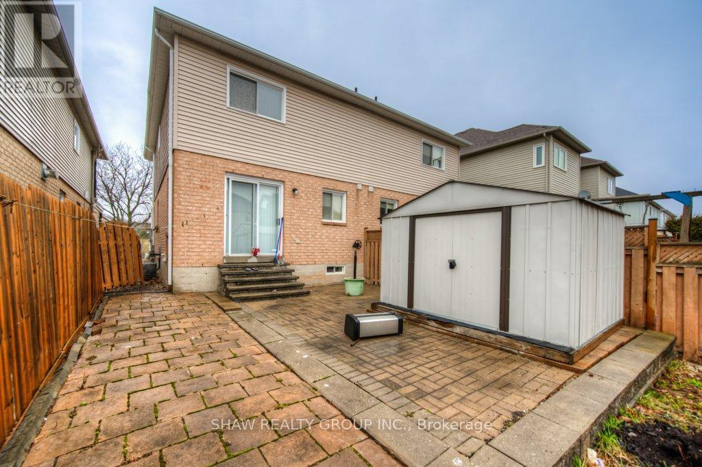 5134 Des Jardines Drive, Burlington, Ontario  L7L 6L7 - Photo 36 - W12053351