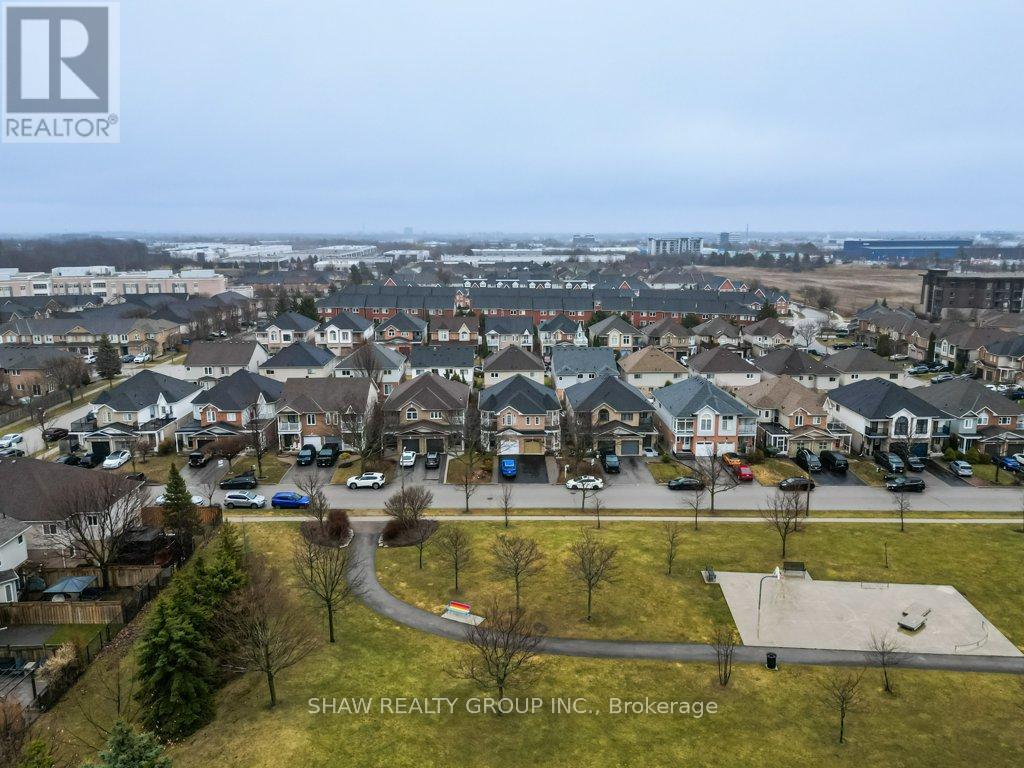 5134 Des Jardines Drive, Burlington, Ontario  L7L 6L7 - Photo 43 - W12053351