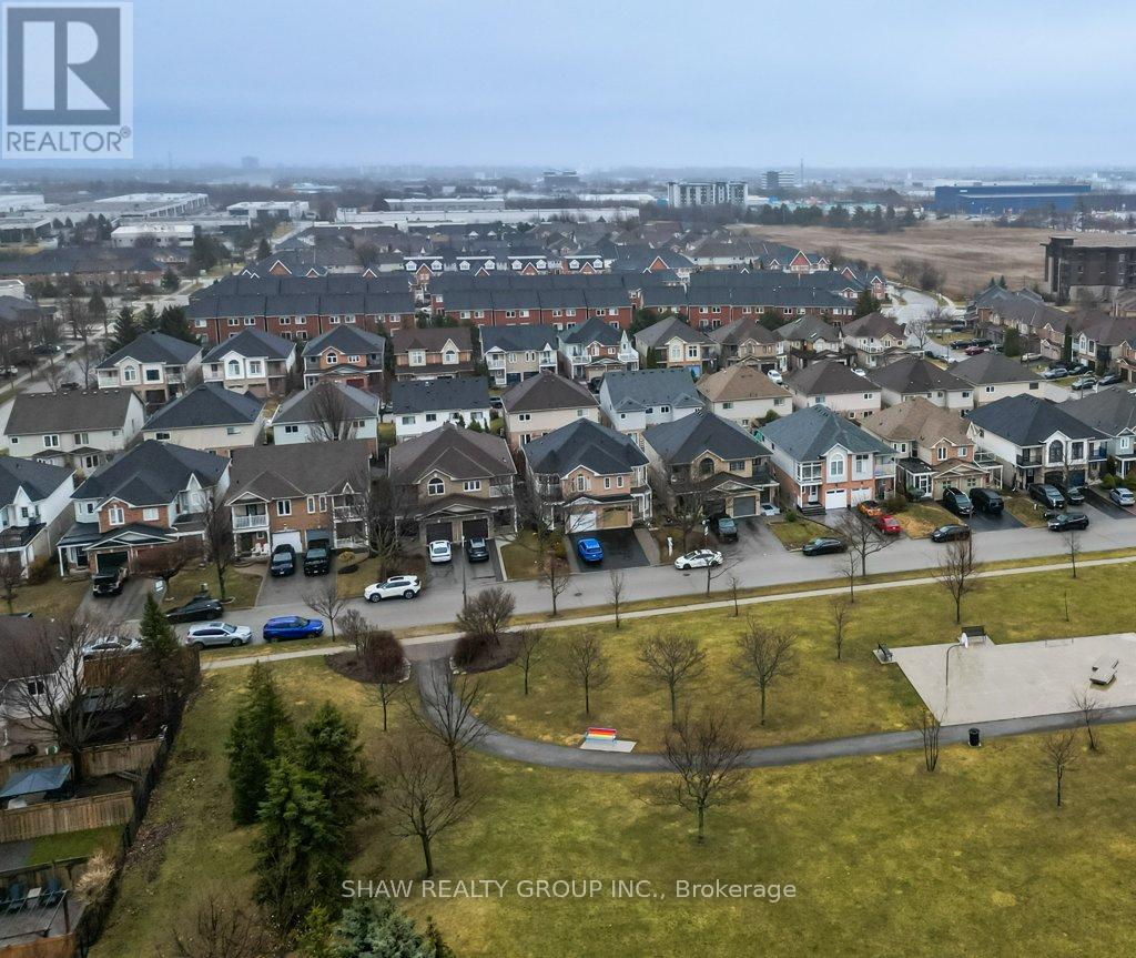 5134 Des Jardines Drive, Burlington, Ontario  L7L 6L7 - Photo 46 - W12053351