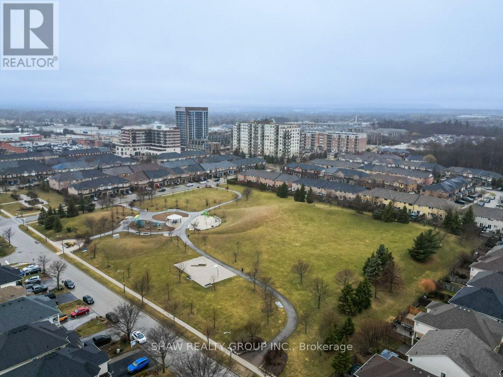 5134 Des Jardines Drive, Burlington, Ontario  L7L 6L7 - Photo 48 - W12053351