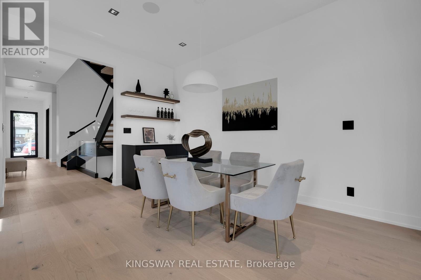 17 Broadview Avenue, Mississauga, Ontario  L5H 2S8 - Photo 23 - W12053445